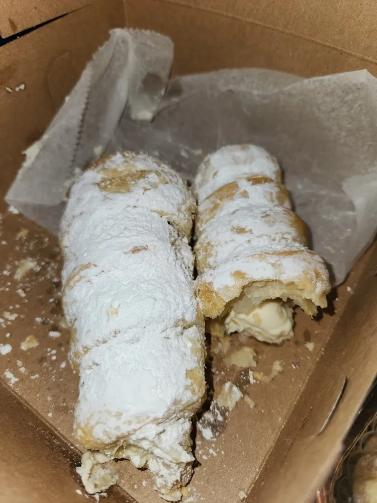 Creme Horn